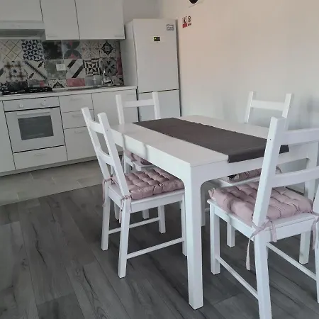 Apartment Dollar Pula