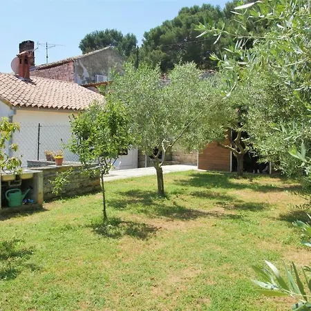 Апартаменти Dollar Пула